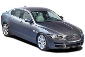 Цена на новый автомобиль Jaguar XE  2.0i (300 л.с.) AWD cедан 3 332 000 руб. в Москве