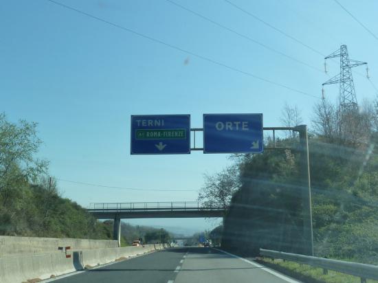 Автострада совсем близко