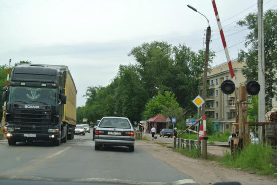 Переезд в Балахне, если попадете на электричку, то минут 20 - 30 Вам обеспечено