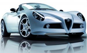 Alfa Romeo 8C Spider, как символ автокрасоты