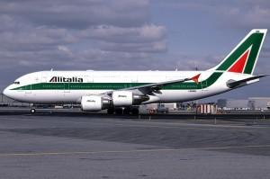 Власти Италии оперативно начали помогать Alitalia