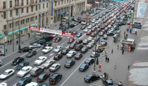 К 2015 году автомобилей и пробок в россии станет больше
