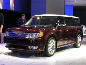 С конвейера  сошел первый кроссовер Ford Flex