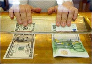Доллар стремительно падает на фоне международного экономического форума