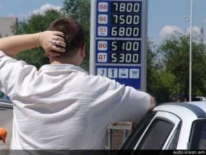 Цены на бензин в России преодолевают историческую отметку