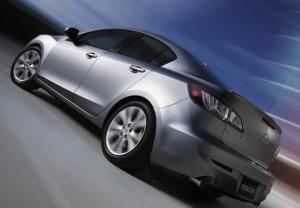 Фантазии в сторону: опубликованы официальные фото Mazda3 