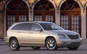 Сенсация! При покупке внедорожника Chrysler Pacifica покупатель получает второй автомобиль в придачу