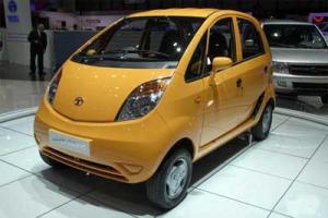 23 марта начинается выпуск самого дешевого автомобиля  Tata Nano
