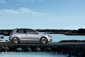 Volkswagen Golf VI выбран автомобилем 2009 года