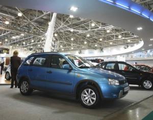 В 2011 году АвтоВАЗ начинает выпуск бюджетной Lada-2190