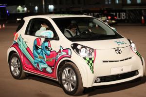 Объявлены российские цены на микролитражку Toyota iQ