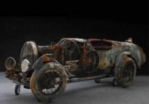 Ржавый  Bugatti продали за 260 500 евро