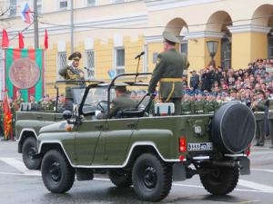 В Нижнем Новгороде военные перекрывают Нижневолжскую набережную