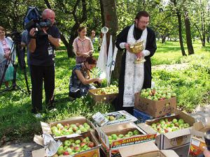 Гаишники Ростова отмечают Яблочный Спас