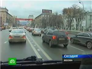 Блогеры обвиняют Собянина в езде по встречке Блогеры обвиняют Собянина в езде по встречке