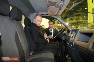 Путин "благословил" выпуск  на ГАЗе автомобилей Mercedes