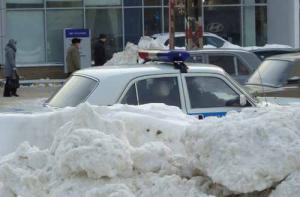 В Домодедово эвакуируют все автомобили