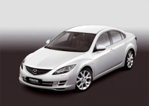 Автомобили Mazda 6 атаковали пауки