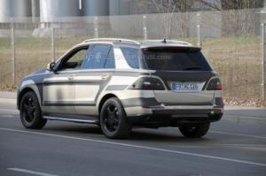 Фотошпионы поймали новый Mercedes-Benz ML