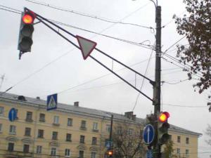 Перекрестки Екатеринбурга будут регулироваться светодиодами