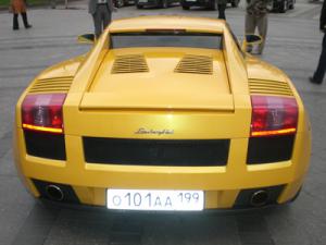 Шейхи покупают Bugatti L’Or Blanc с фарфоровым кузовом