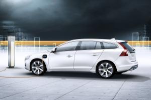 В следующем году стартуют продажи Volvo V60 Plug-in Hybrid
