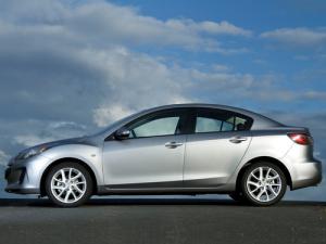 Продажи обновленной Mazda3 от 619 000 рублей