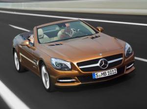 В Сети выложены фото нового Mercedes-Benz SL