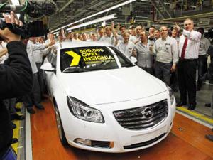 С конвейера сошел 500-тысячный Opel  Insignia