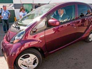 Губернатор Калужской области пересел на электромобиль стоимостью 1,79 млн. рублей
