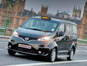 Лондонцы будут привыкать к новому такси-Nissan NV200