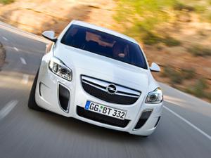 Под капотом Opel Insignia табун в 400 