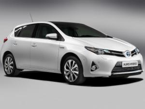 Первые фото нового хэтчбека Toyota Auris 