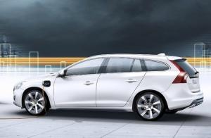В 2013 году стартуют продажи гибридного Volvo V60