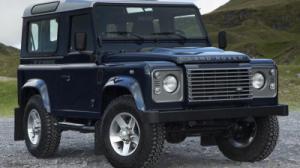 У культового Land Rover Defender добавились новые опции