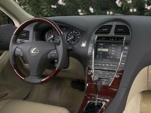 Стартовали продажи Lexus  ES от 1 597 000 рублей