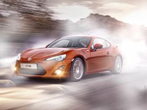 Российские продажи Toyota GT86 от  1 353 000 рублей