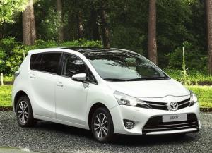 Обновленный минивэн Toyota Verso готов к показу