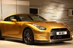 Золотой Nissan GT-R для Чемпиона олимпиады