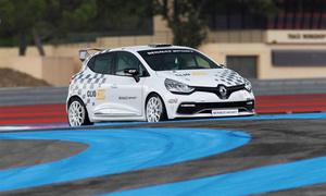 Гоночный Renault  Clio Cup от 37 800 евро
