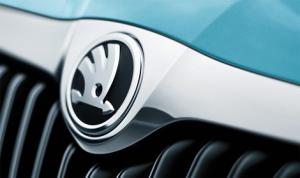Skoda выведет на автоподиум шесть новинок с монохромным лого