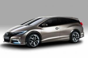 В Сеть попали фото нового универсала Honda Civic