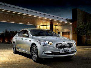 Новый седан KIA Quoris появился в автосалонах Новый седан KIA Quoris появился в автосалонах