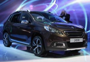 Опубликованы комплектации и цены на кроссовер Peugeot 2008