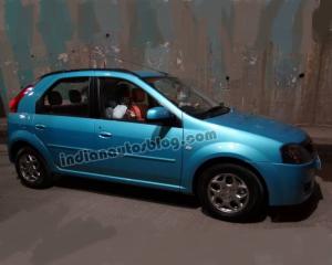 Индусы приступили к выпуску хэтчбеков Renault Logan