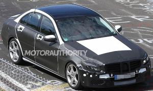 Состоялся первый выход на автоподиум нового Mercedes-Benz S-Class