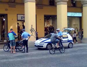 Московских полицейских пересадят с автомобилей на велосипеды
