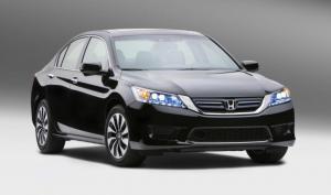 Стартовали продажи Honda Accord с расходом 1,7 л. на 100 км от 1 700 000 рублей