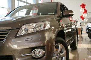 Россияне уважают Toyota RAV4