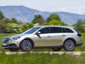 В России стартуют продажи внедорожника Opel Insignia Country Tourer